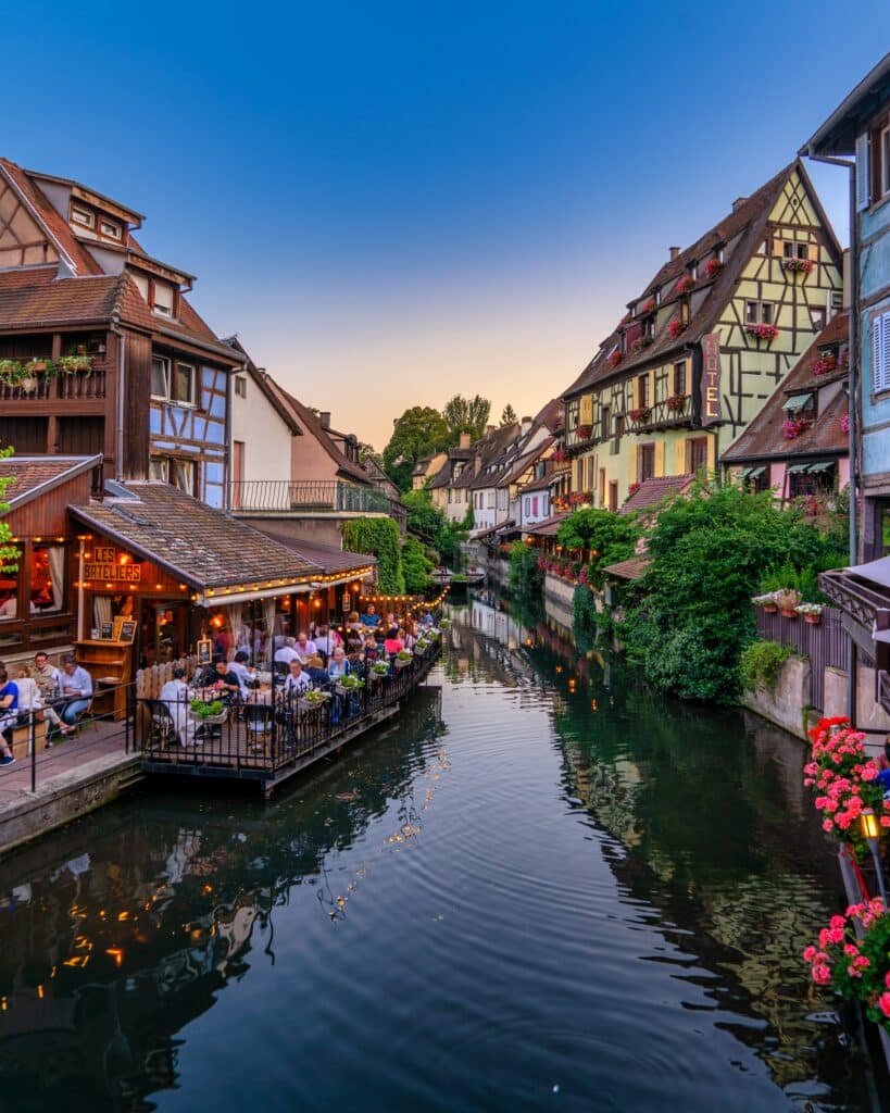 Petite France maisons a colombages Alsace centre historique Strasbourg locations 